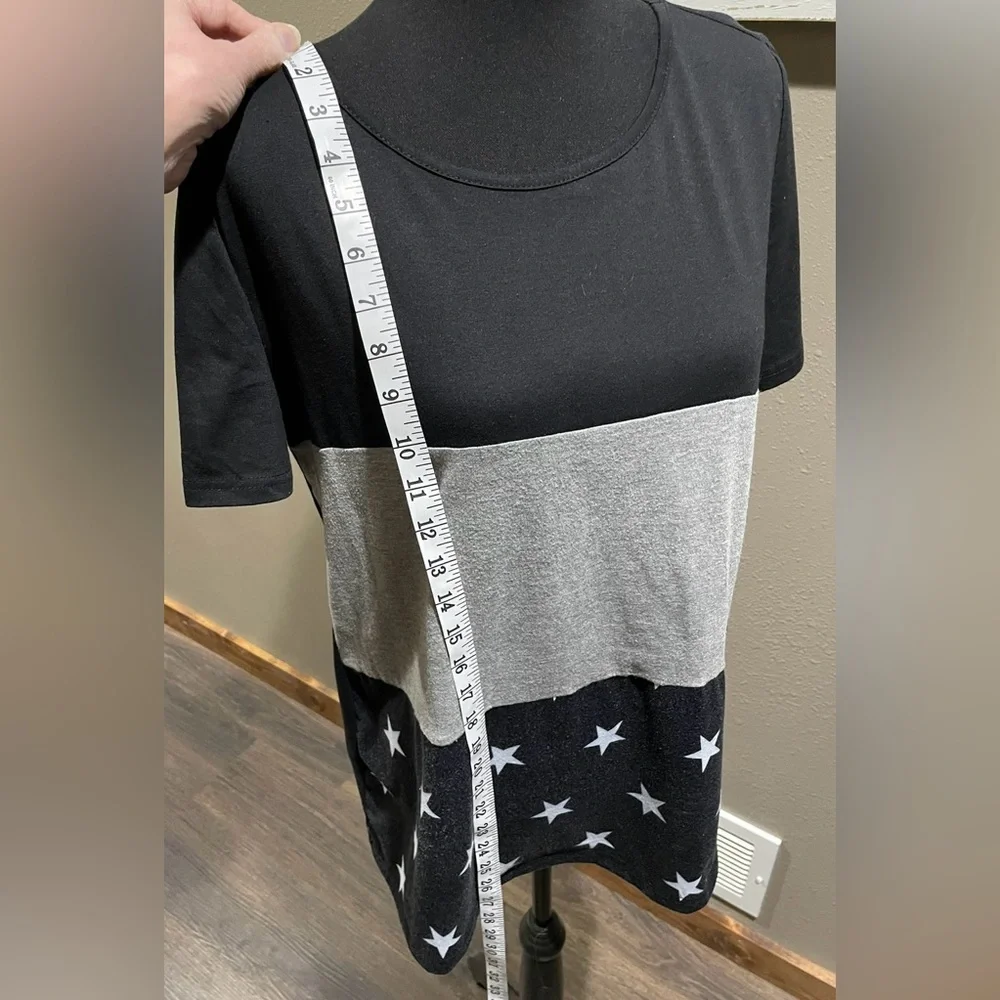 Colorblock Short Sleeve Tee-L - Picture 5 of 10